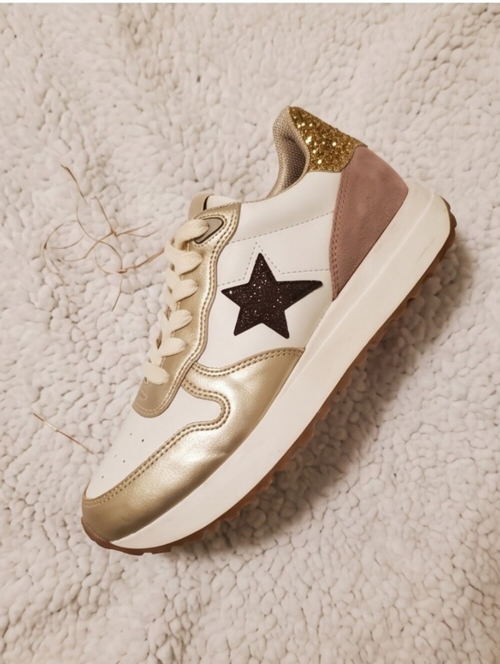 Women’s White & Gold Star Accent Sneaker